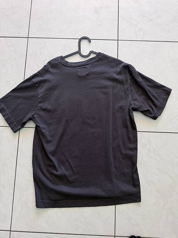 T-shirt: Redefined Rebel T-Shirt – Usato da Urtenen-Schönbühl venduto da ninociotti 2