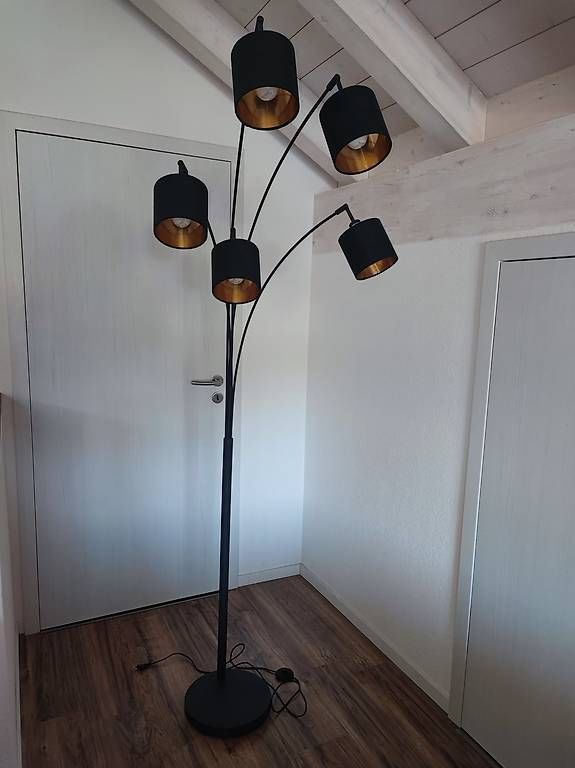 Lampade: moderne Ständerlampe schwarz, inkl. Leuchtmittel – Usato da Spiez venduto da passion4dogs 1