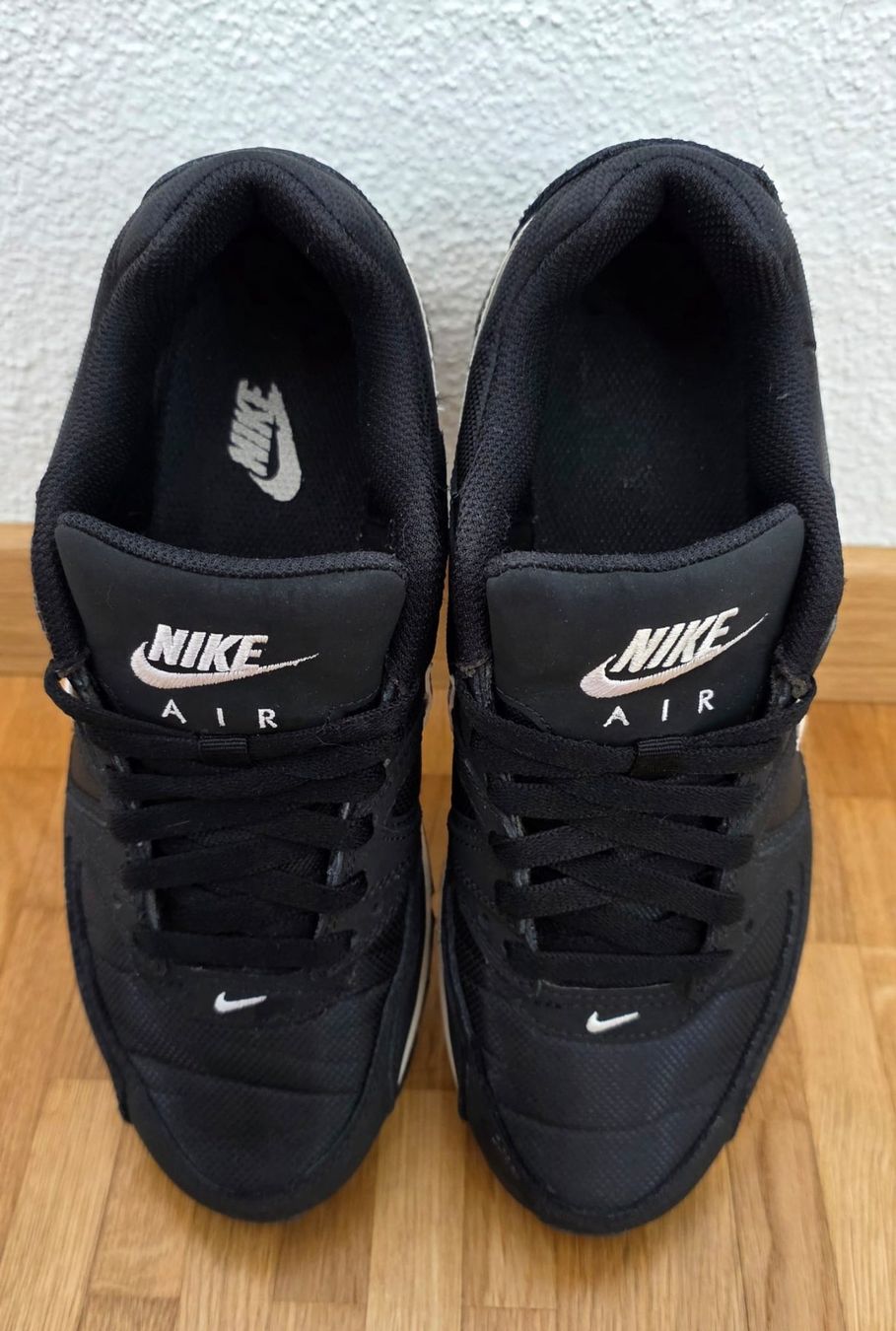 Nike Scarpe da donna: Nike Air Max Command black/white Size EU 40 – Usato da Nänikon venduto da Bi9Ca2Ec 2