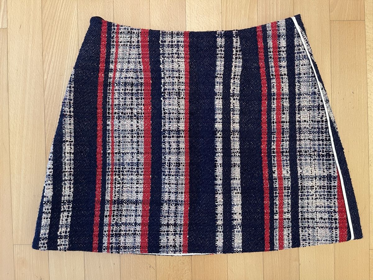 Prada Gonne: PRADA tweed skirt size 42 (IT) – Nuovo (secondo la descrizione) da Castagnola venduto da Car2X2N 1