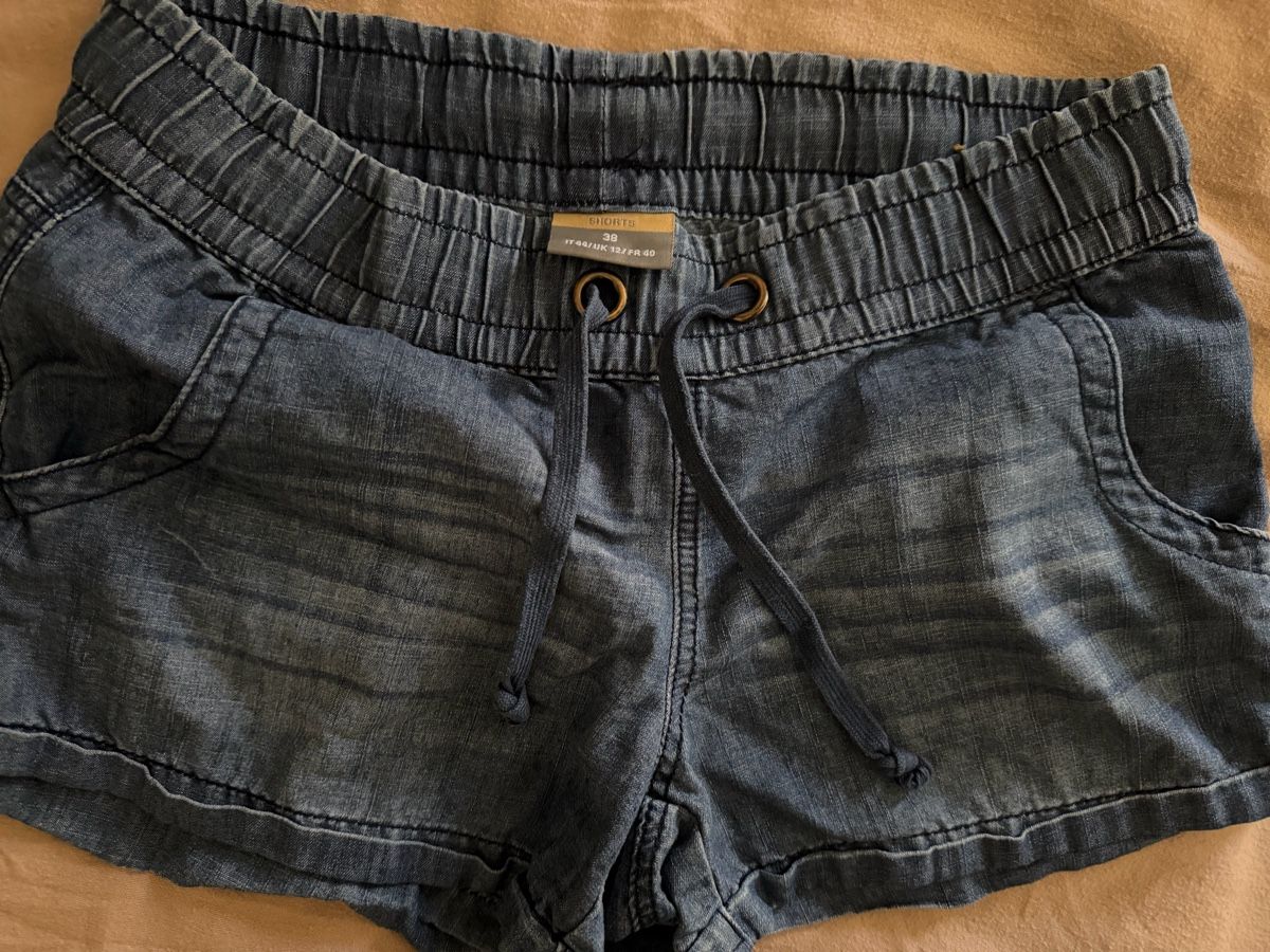Lotti di vestiti: Sommer Shorts Set, Grösse 38/40 - Diverse Stile – Usato da Goldau venduto da Henggi88 2