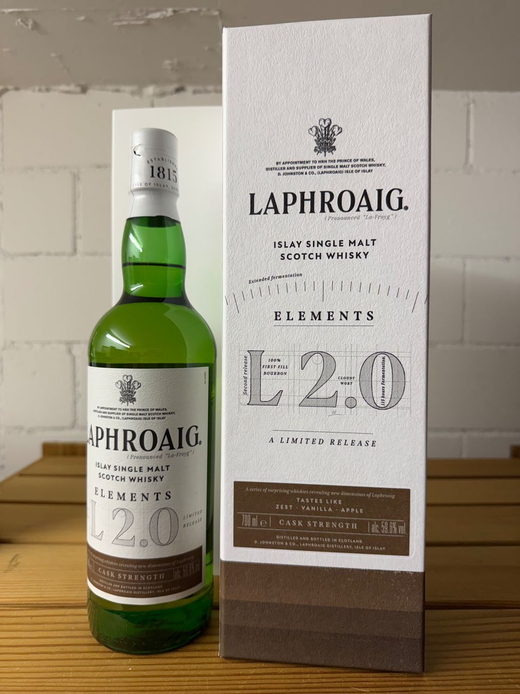 Laphroaig Spiritueux: Laphroaig Elements L 2.0 Limited Edition, 59.6% Vol. 0.7l – Neuf avec emballage d'origine à Wiesendangen par whiskyandwine