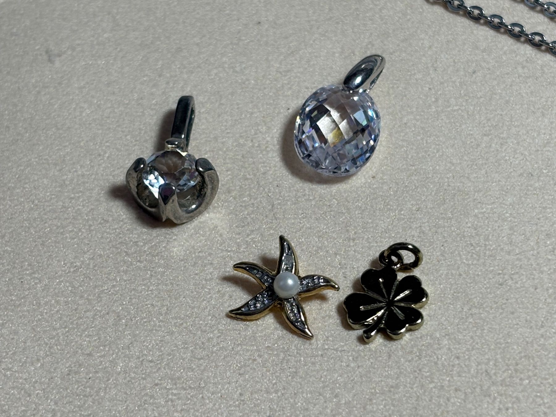 Autres bijoux: Schmucklot mit und ohne Stempel – D'occasion à St. Peterzell par verena40 4