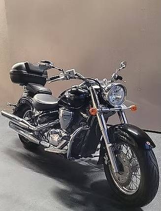Chopper: Moto Suzuki VL 800 - Occasion – Usato da Aigle venduto da bembem