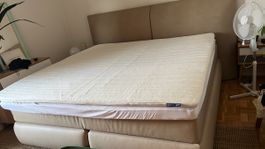 Neuwertiger Boxspringbett-Topper 2x2 m