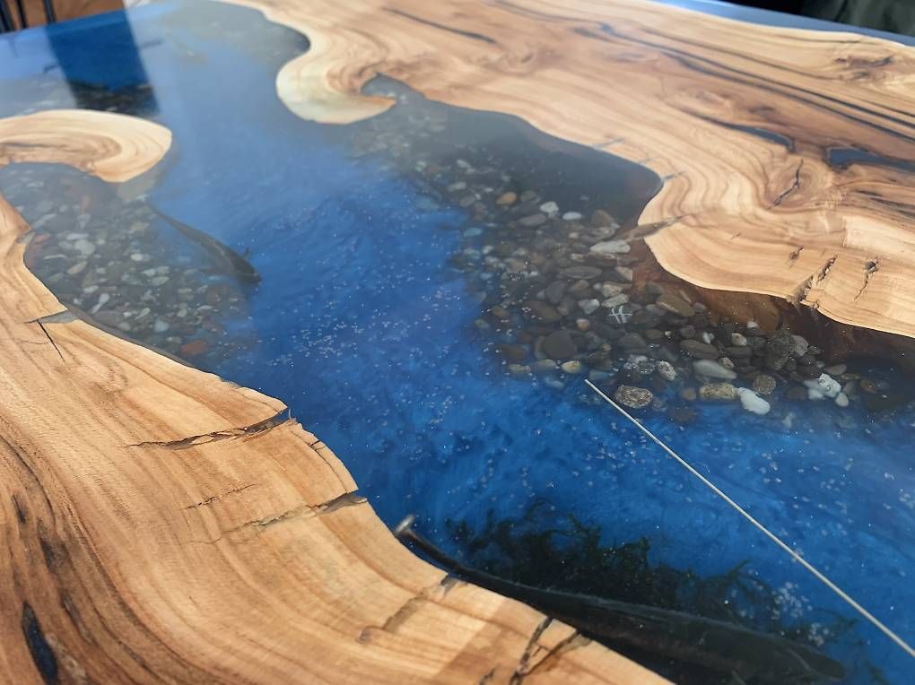 Tavoli: Epoxi Tisch mit Kirschbaum Holz  – Usato da Kölliken venduto da matter.m 3