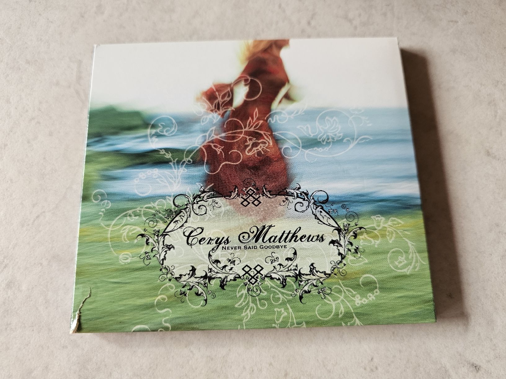 CD: Cerys Matthews  -  Never Said Goodbye – Usato da Schneisingen venduto da backstore24