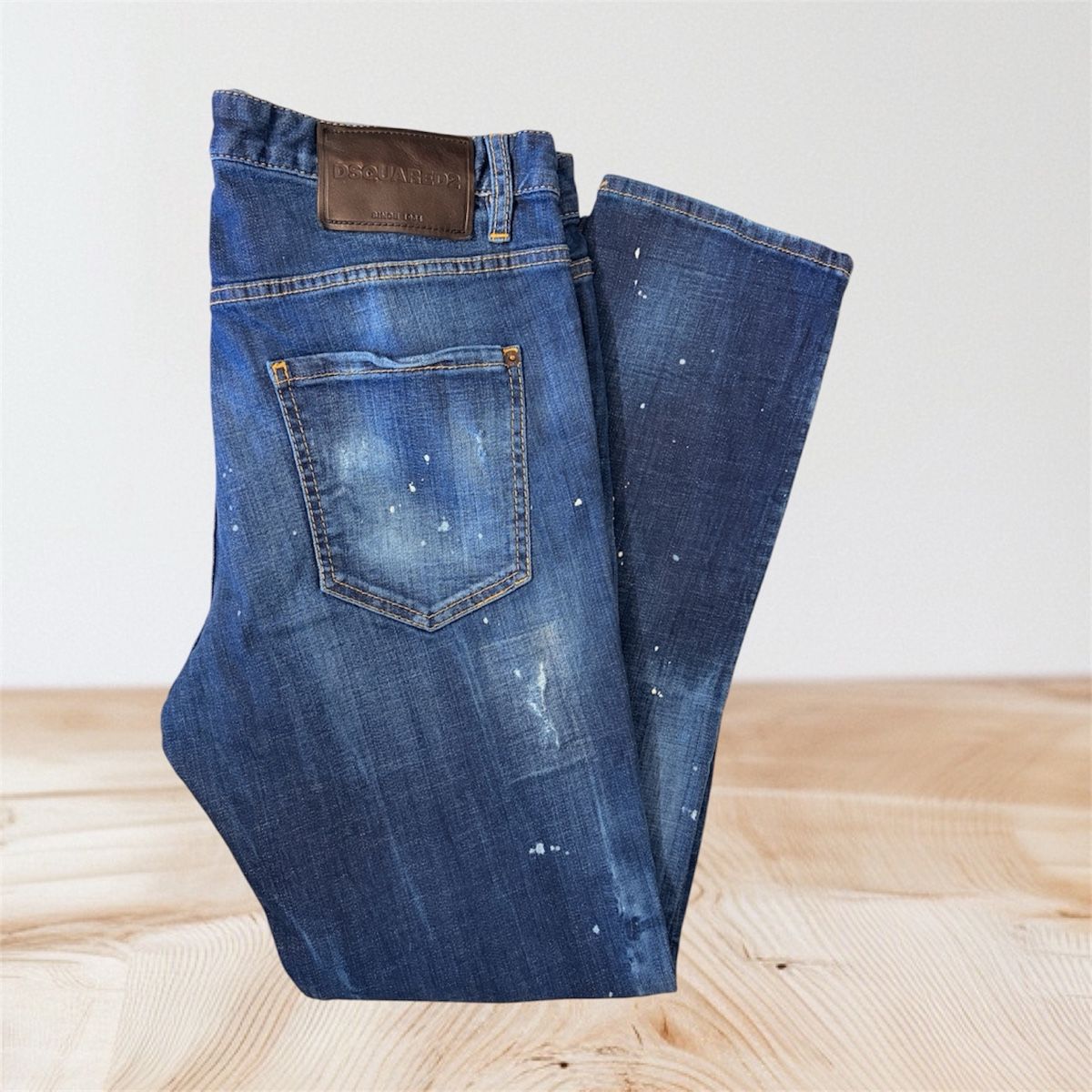 Dsquared2 Jeans: DSQUARED2 ICON Jeans Gr. Bin 46 - Used, fresh spring style – Usato da Lachen SZ venduto da HelvetiaLuxury