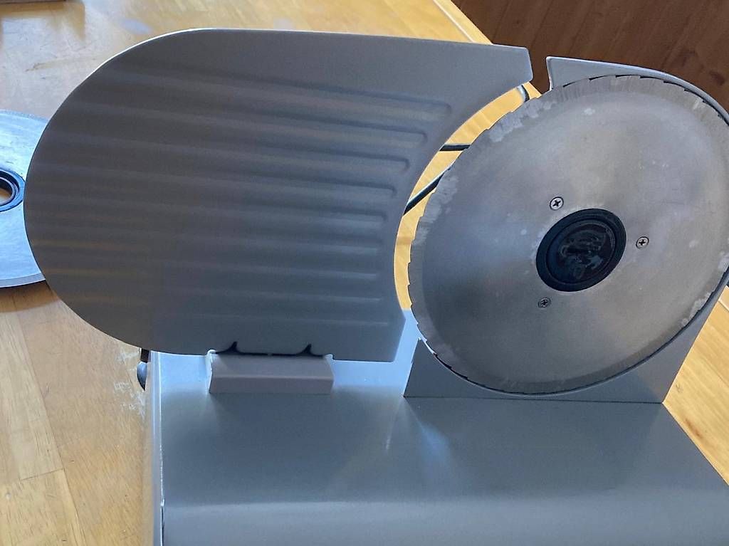 Elettrodomestici da cucina: Profi Metall-Allesschneider – Usato da Avers venduto da JuliaSto 3