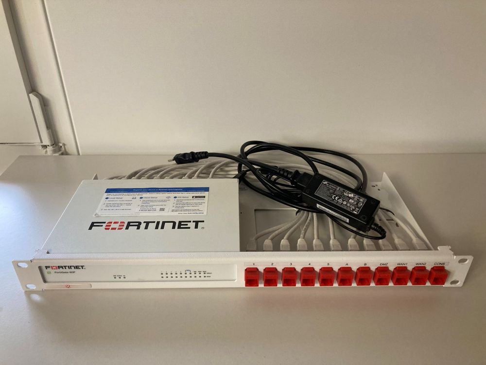 Firewall FortiGate 40F mit Rackblende (Gebraucht) in Bettwil für CHF ...