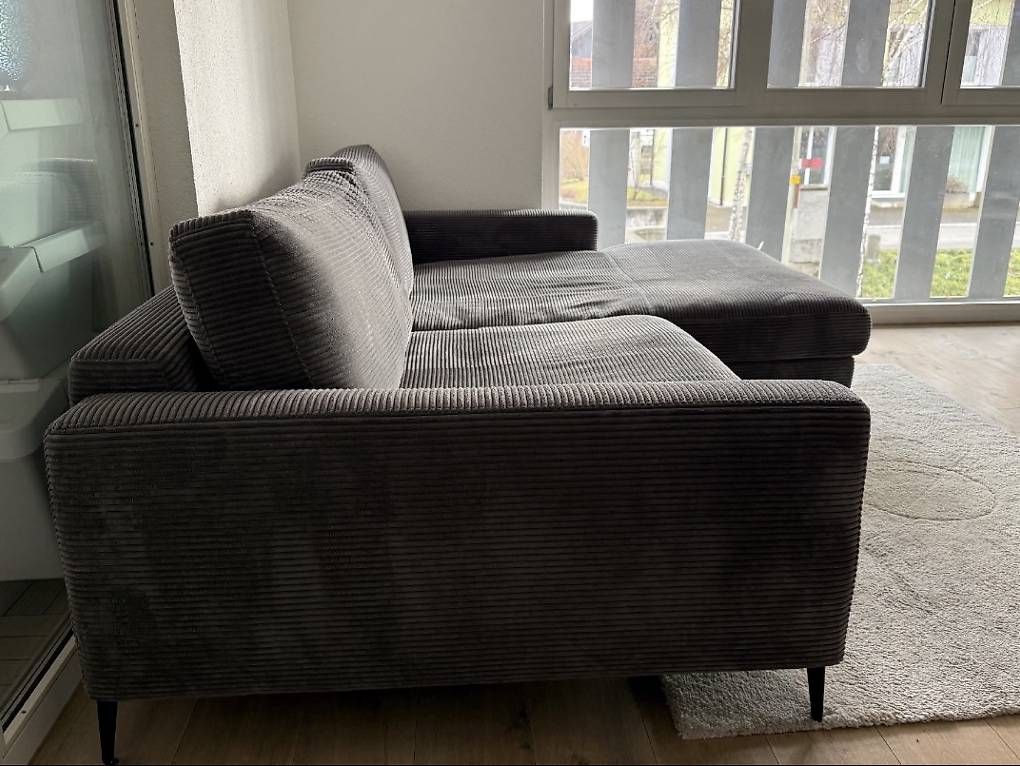 Sofas: TOP ZUSTAND Cord Ecksofa grau – D'occasion à Bertschikon Gossau par twentyfive 1