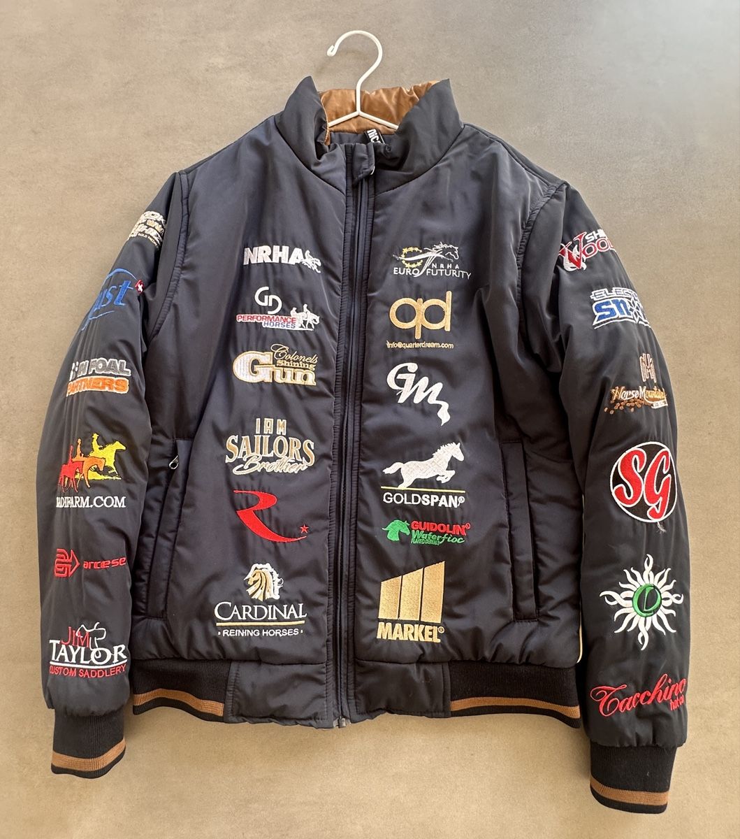 Jacken: Nice Jacke mit Stickereien  – Neu (gemäss Beschreibung) aus Zollbrück von ana_aeb