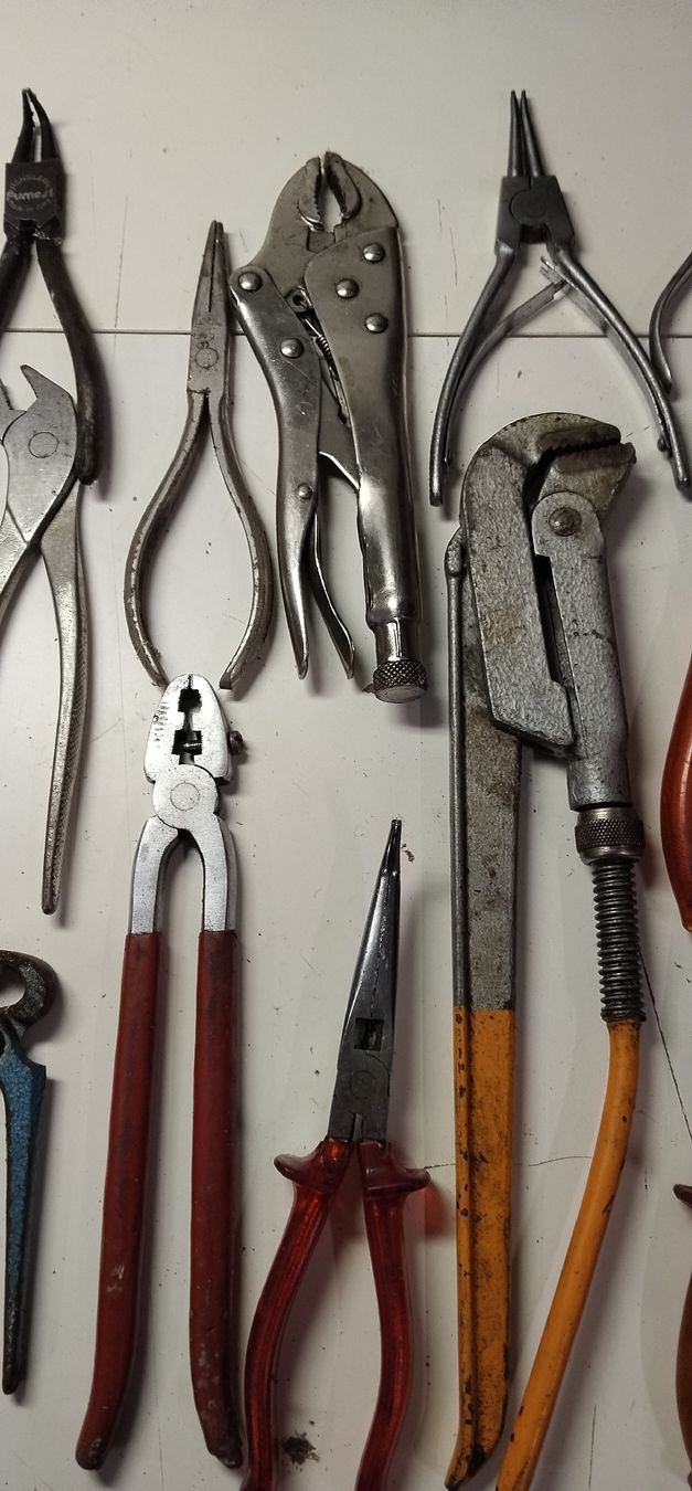 Alle Werkzeuge: 30 x Verschiedene markenzangen – Gebraucht aus Biel/Bienne von Vintage-timearts 4
