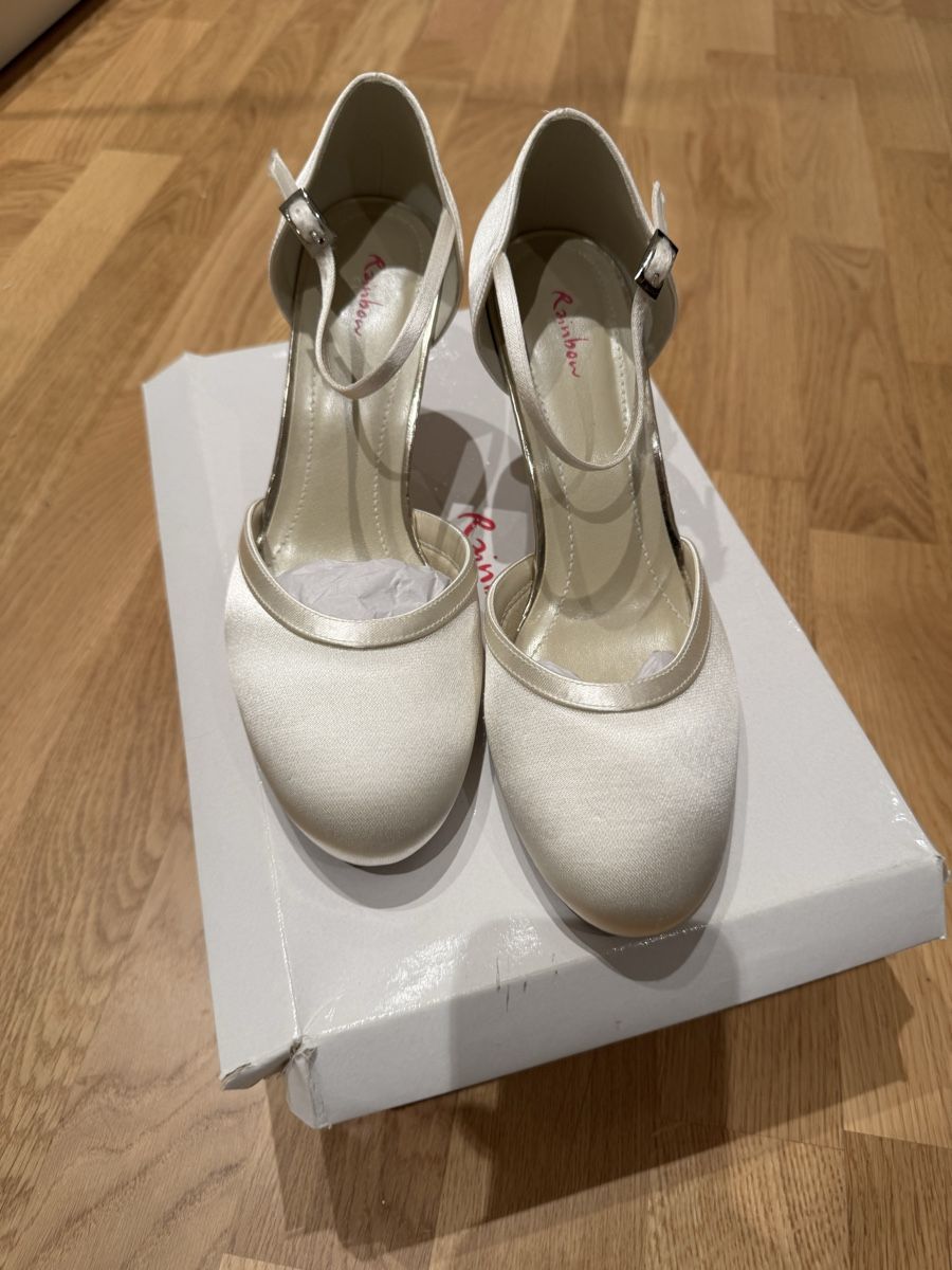 Rainbow Damenschuhe: Brautschuhe Marke Rainbow NEU!! – Neu und originalverpackt aus Niederwangen BE von Luxury.Second.Life 5