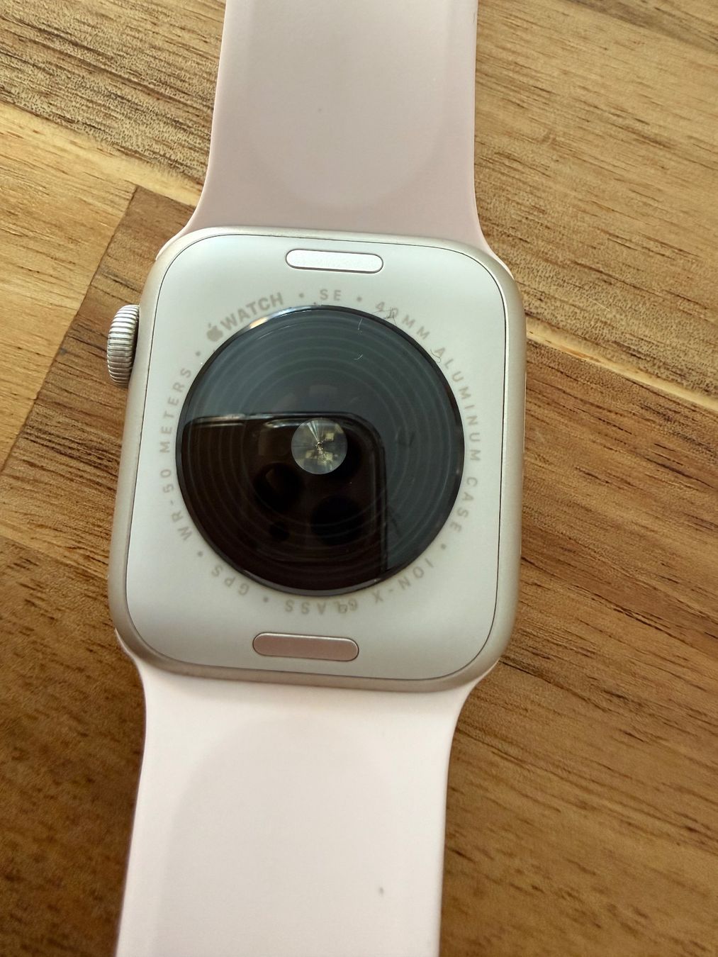 Apple Smartwatch: APPLE Watsch SE GPS – Usato da Bützberg venduto da selaiina 2