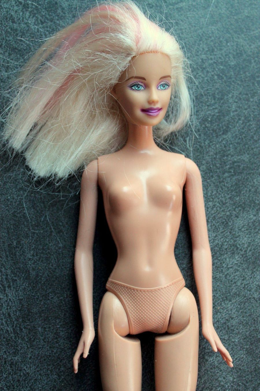 Puppen: Barbie * PUPPE mit 2 Outfits – Gebraucht aus Rebstein von Lunipu 7