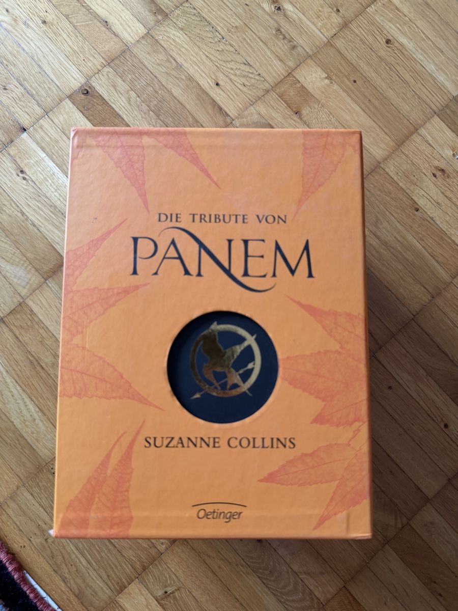 Libri: Die Tribute von Panem - Suzanne Collins, Sammleredition – Nuovo (secondo la descrizione) da Bern venduto da joannnne 1