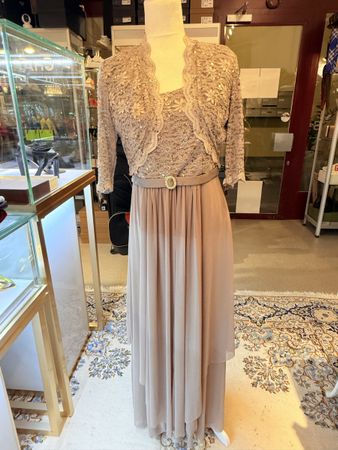 R&M Richards Abendkleid mit Jacke, Grösse 8, neue Preis 2450