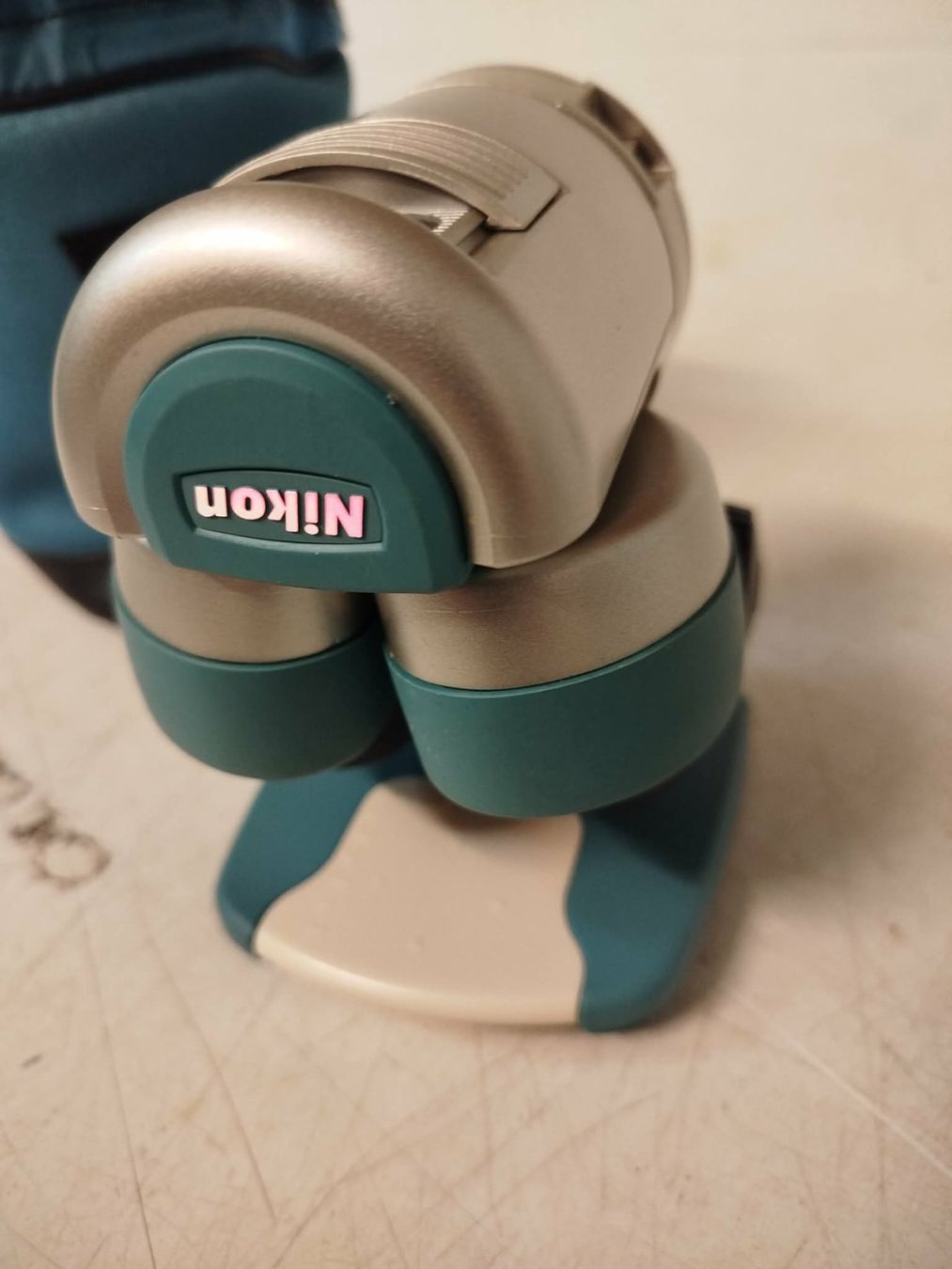 Nikon Microscopes: Nikon mini microscope portable. – D'occasion à La Chaux-de-Fonds par Emmaus2300CDF 6
