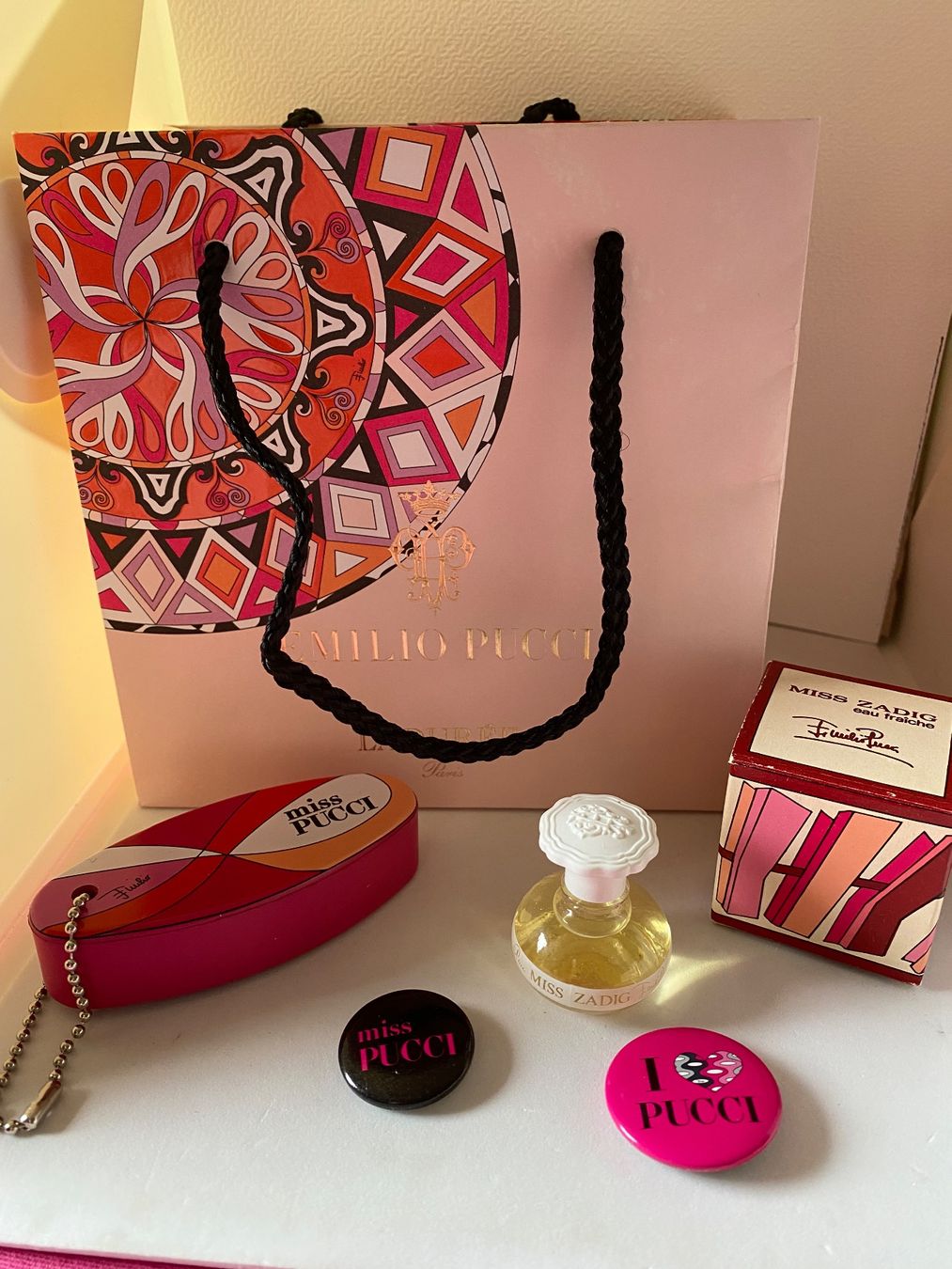 Profumi & Eau de Toilette: Set Emilio Pucci et Ladurée – Nuovo e nell'imballaggio originale da Bouveret venduto da wes_7zll
