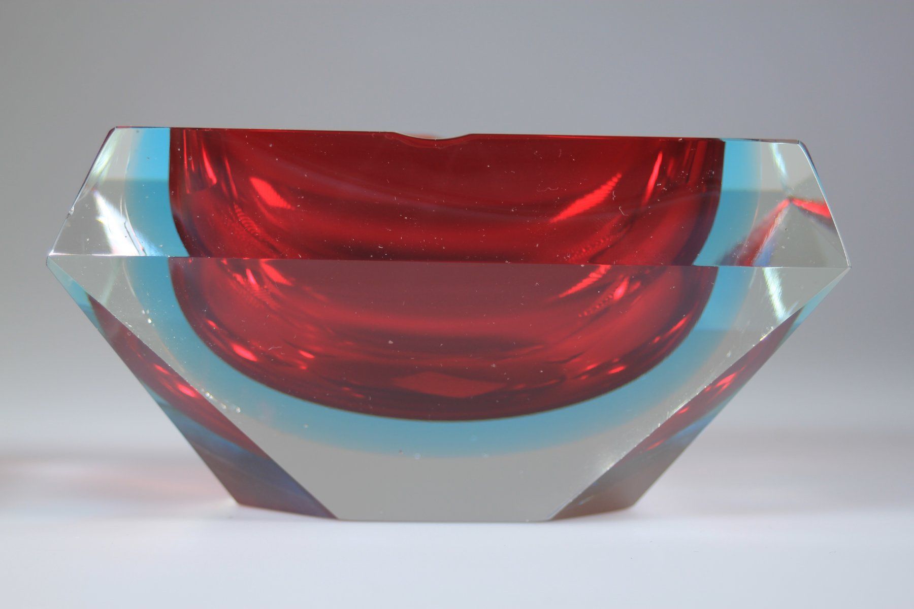 Murano Aschenbecher: Murano Sommerso Glas Aschenbecher – Gebraucht aus Basel von IRMAundFRED 3