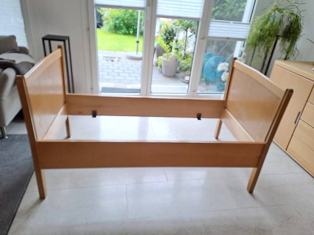 Letti: Kinderbett Holz  – Usato da Au ZH venduto da Oneway2 2