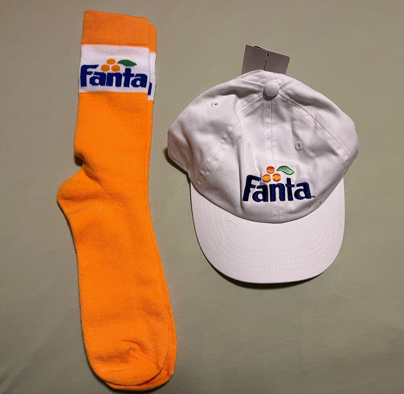 Lotti di vestiti: Set Fanta Hoddie , Rucksack , Socken , Cap – Nuovo e nell'imballaggio originale da Auenstein venduto da massey01 3