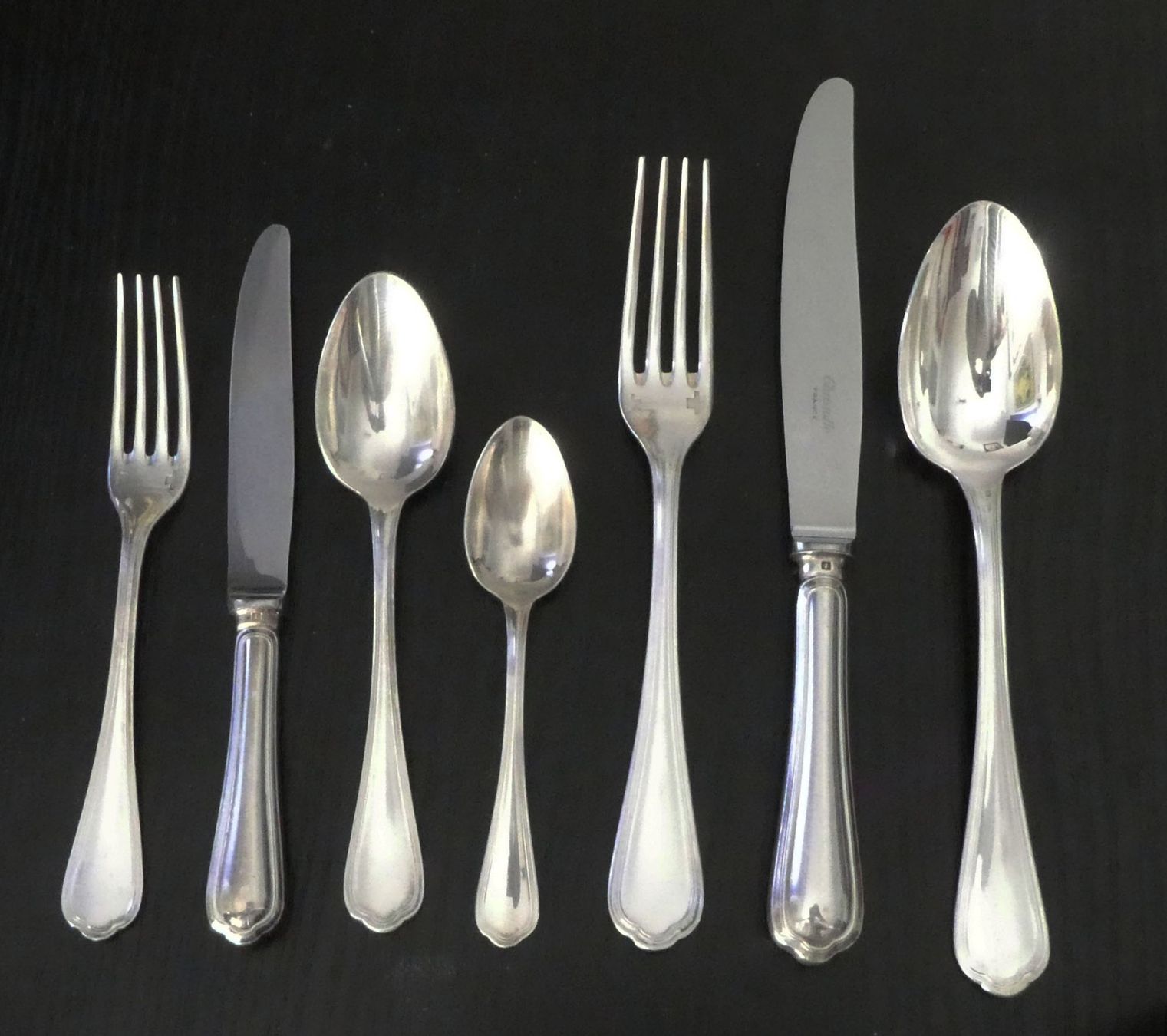 Christofle Set di posate: Silberbesteck / Couverts argentés – Usato da Champvent venduto da drucker26