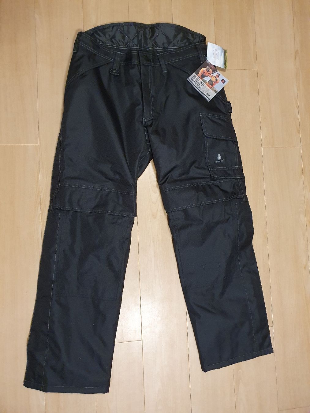 Pantaloni: Mascot Arbeithose Schwarz, Gr. L Neuwertig – Nuovo (secondo la descrizione) da Val D Illiez venduto da SnowRoof