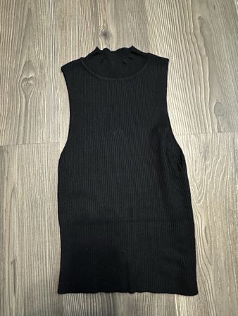 Stradivarius Top ärmellos schwarz Grösse XS 