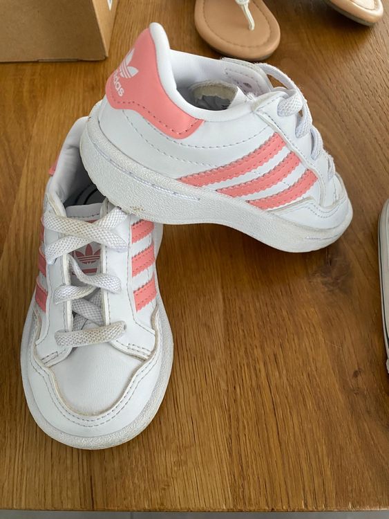 Kinderturnschuhe Adidas Grosse 20 Kaufen auf Ricardo