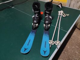 Kinderski 90cm mit Schuhen und Stöcken