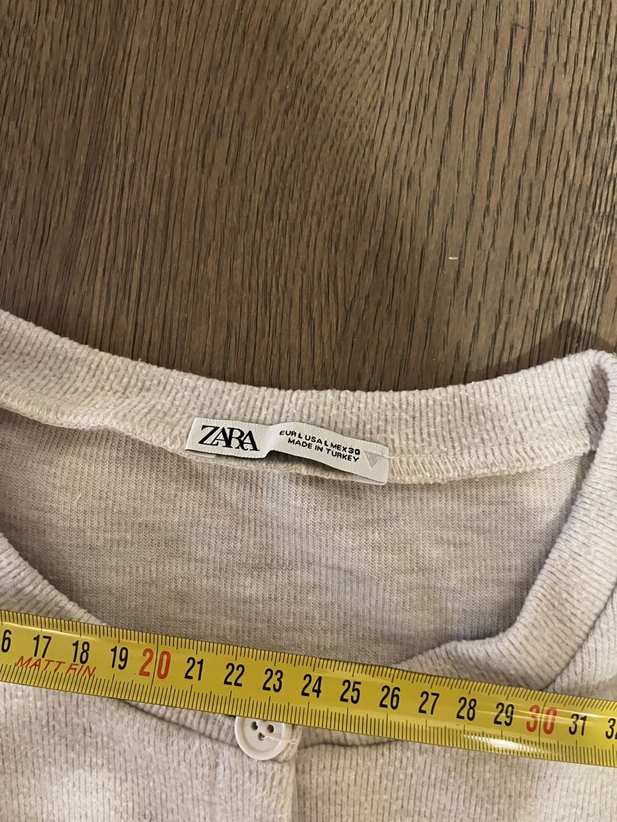 Zara Vestes: Zara Strickjacke, Gr. L, hellgrau – D'occasion à Zürich par Closetbesties 1