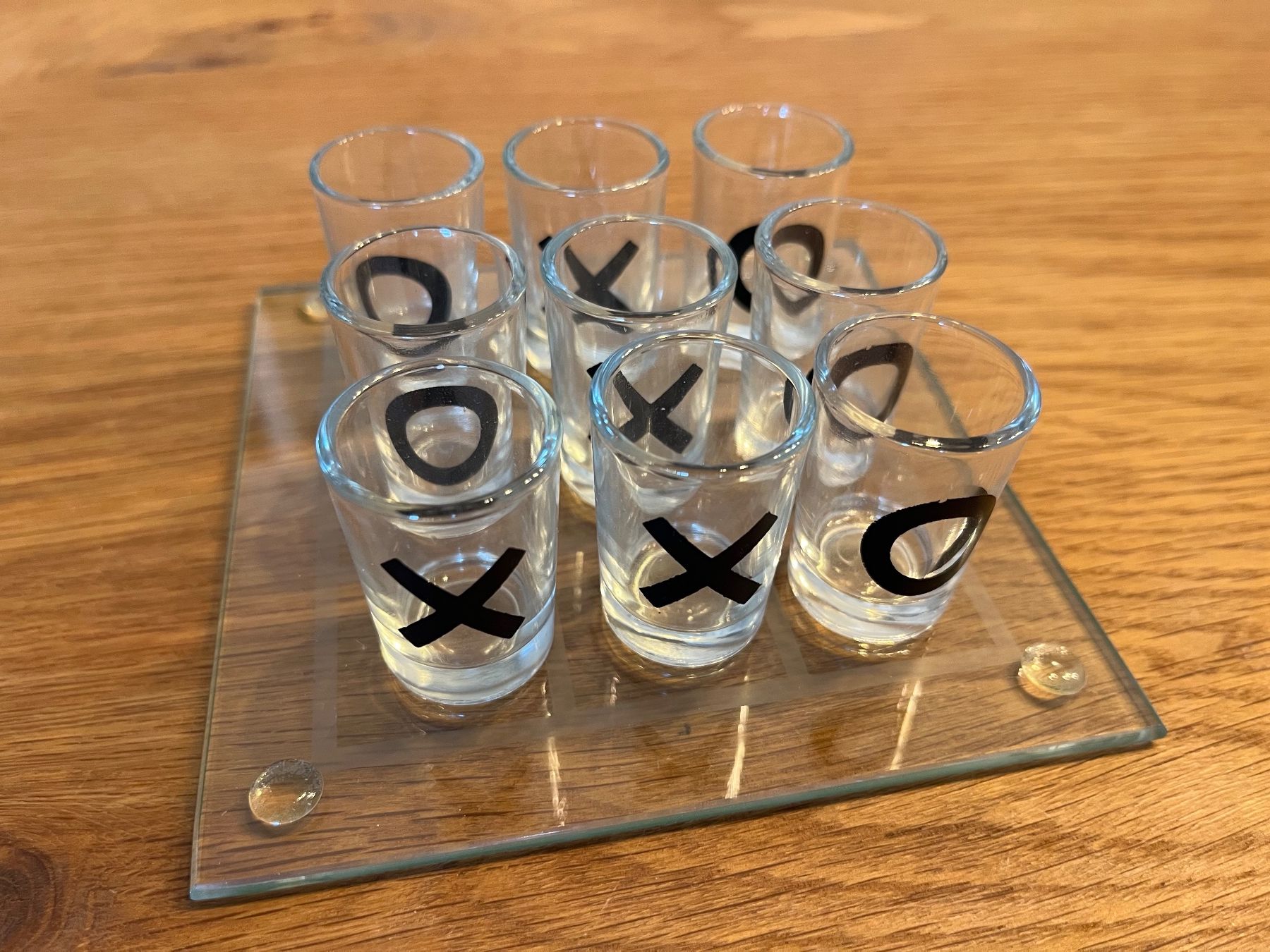 Spiele: Trinkspiel "Tic-Tac-Toe" aus Glas – Neu und originalverpackt aus Jona von alteschluuch