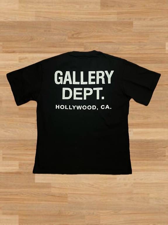 Gallery Dept. T-shirts: Schwarzes GALLERY DEPT. T-Shirt – Neuf (Voir description) à Basel par Eca02 1
