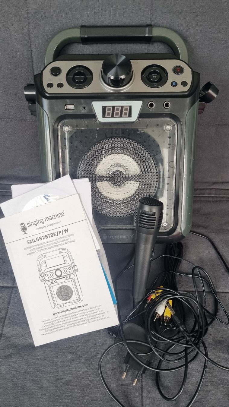 Casse acustiche: Portable Karaoke Maschine – Usato da Münchwilen TG venduto da sli_5dvb