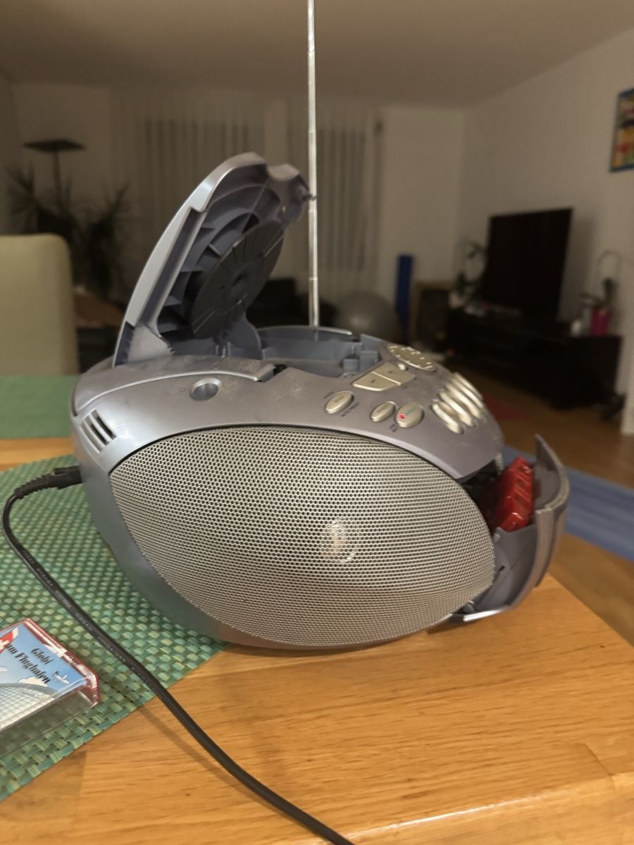 Sony Radios: Radio CD Cassette SONY CFD-E75SL bon tat – Gebraucht aus Wabern von moh_s5m8 8