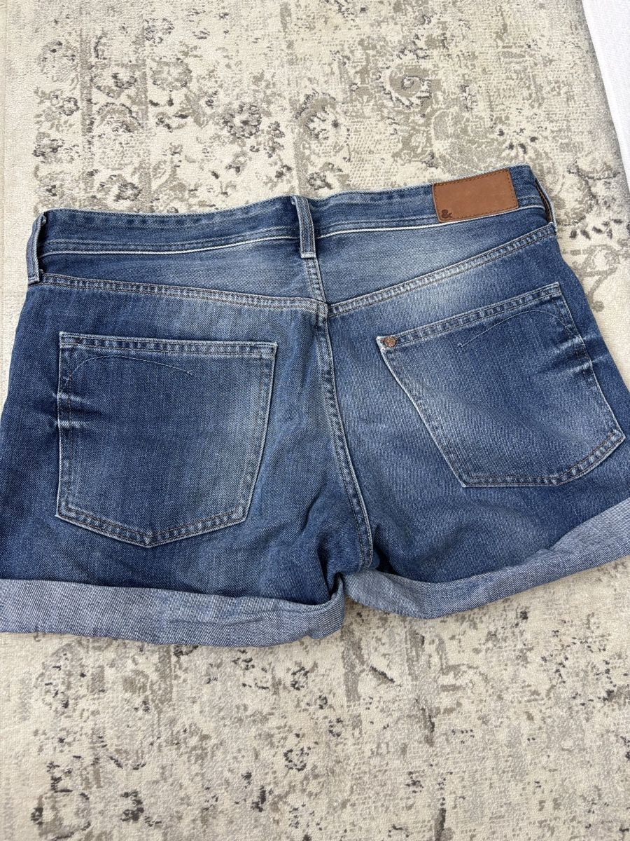 H&M Jeans: H&M Denim Shorts Size 38 NP: 45.- – Nuovo (secondo la descrizione) da Horgen venduto da lme_8kj7 1