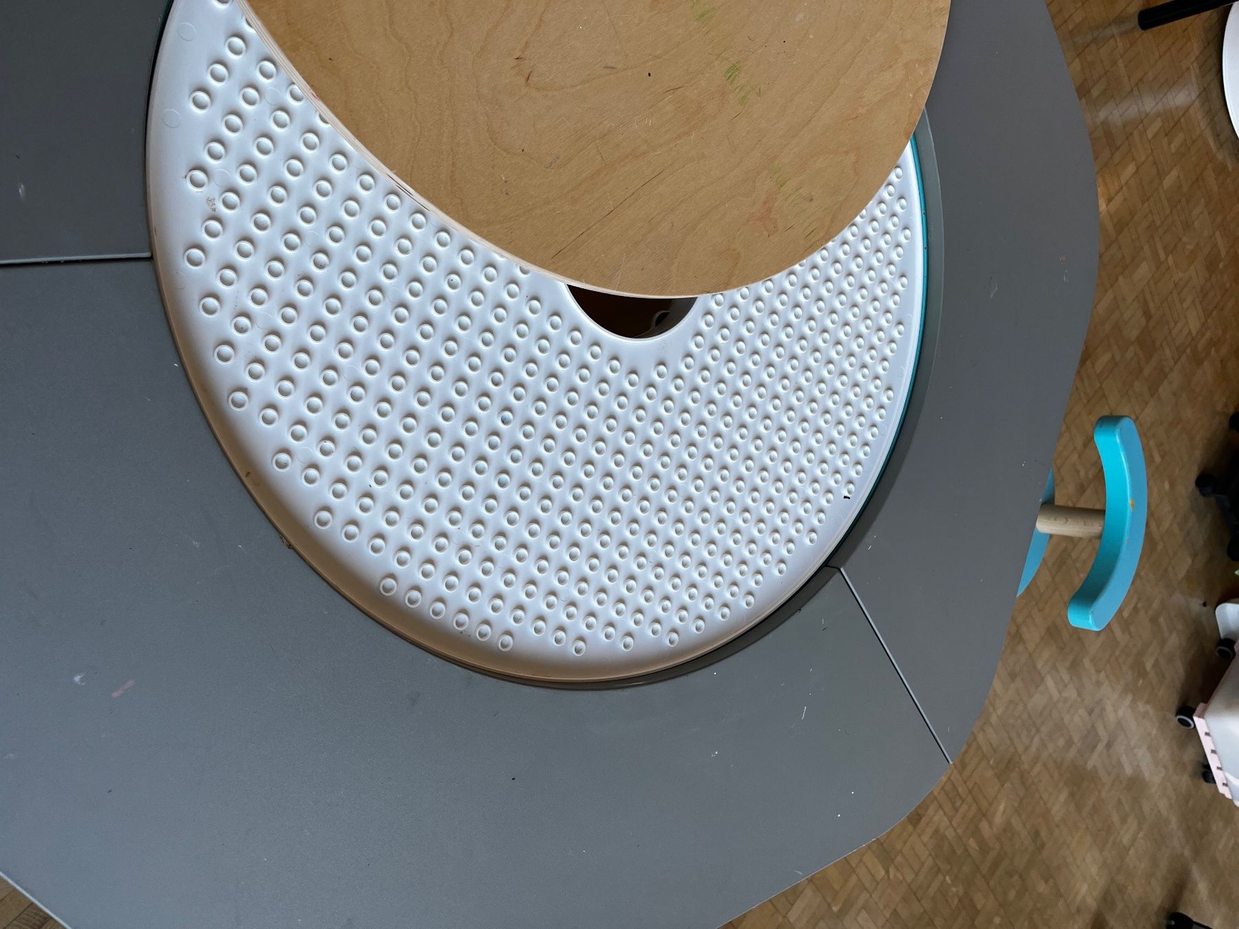 Tavoli: Table Mutable stokke – Usato da Bevaix venduto da Kintsugi 1