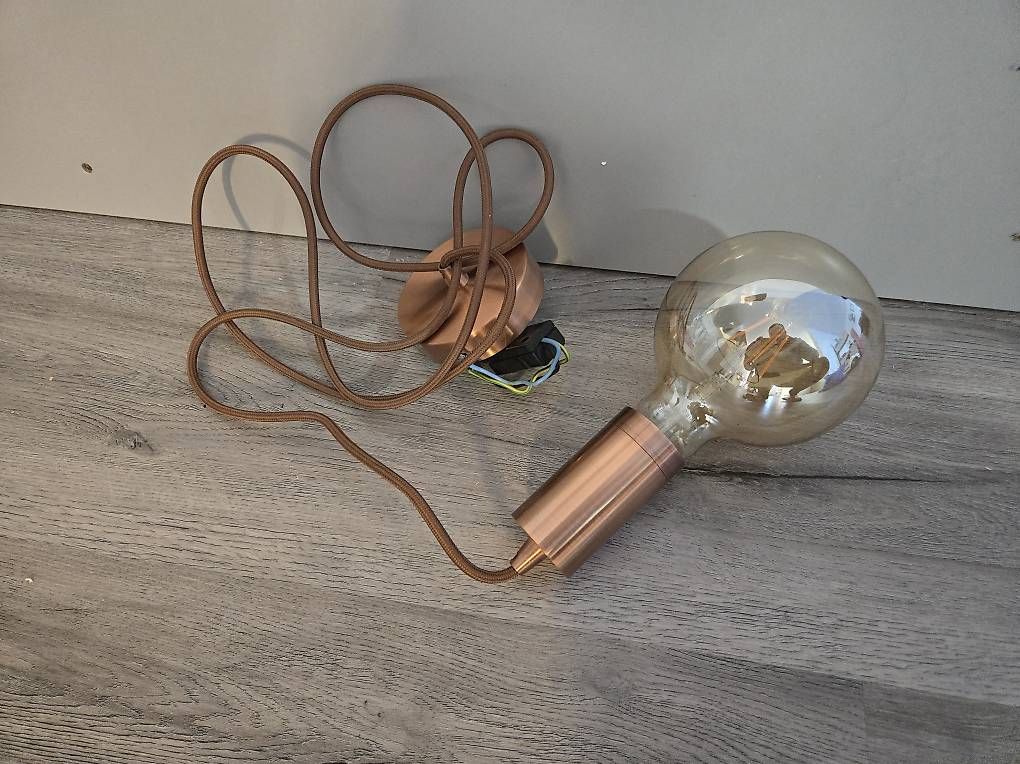 Lampade: Wohnyimmer Vintage Lampe – Usato da Auenstein venduto da Em3_Lo