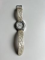 Elegante Guess Damenuhr mit Strass