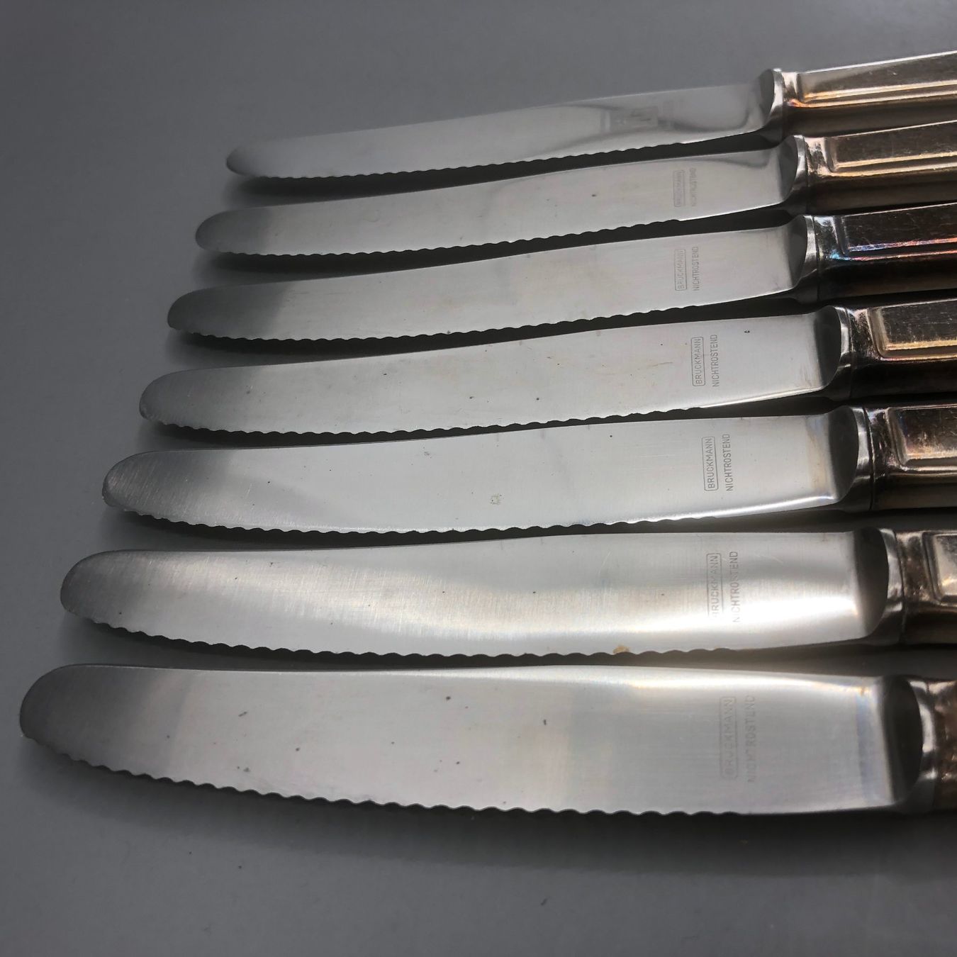 Coltelli: 7 Messer versilbert Bruckmann Steakmesser – Usato da Basel venduto da Tiabeanie 5