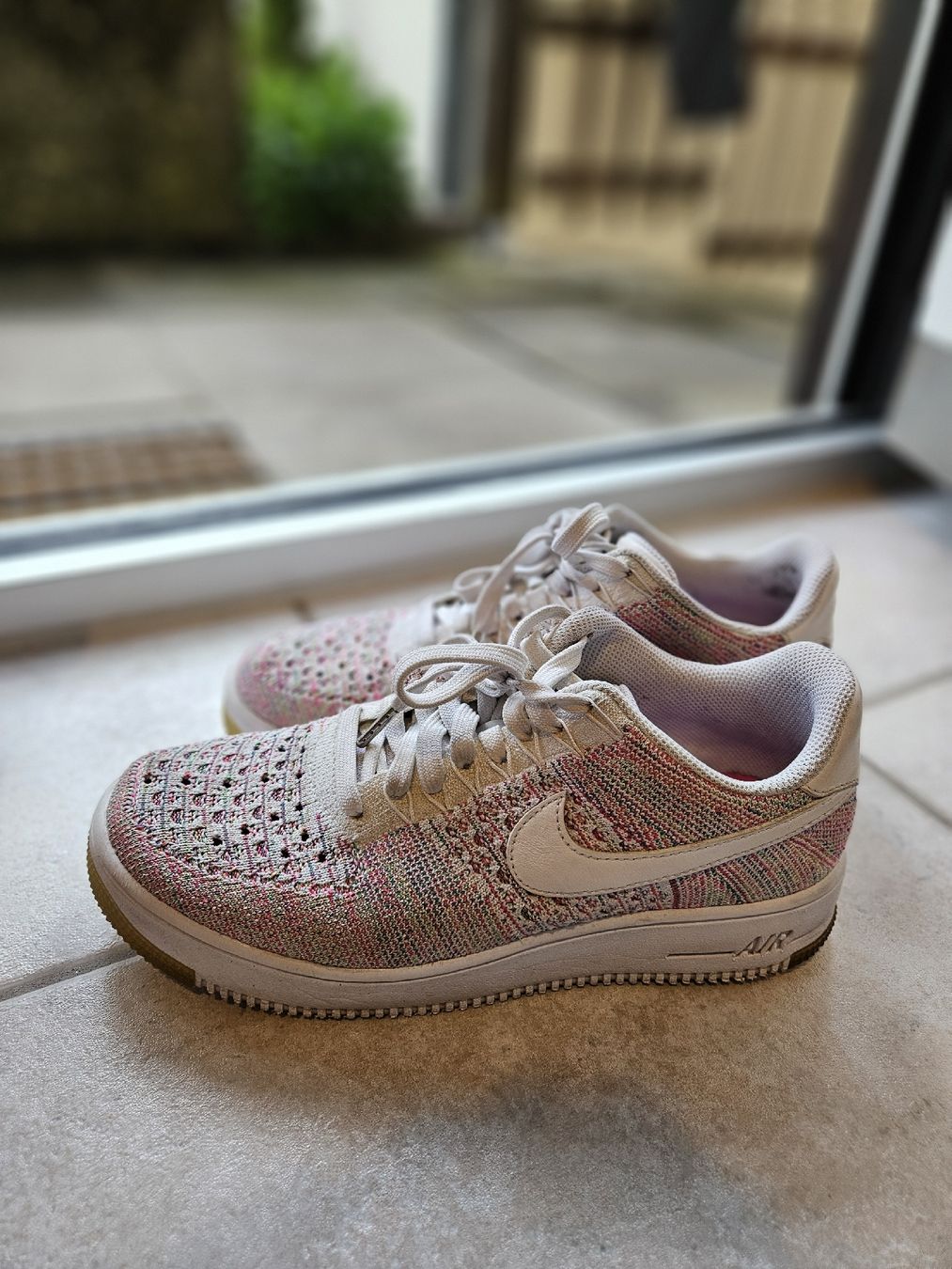 Nike Scarpe da donna: Nike Air Force 1 – Usato da Saland venduto da Rose0109