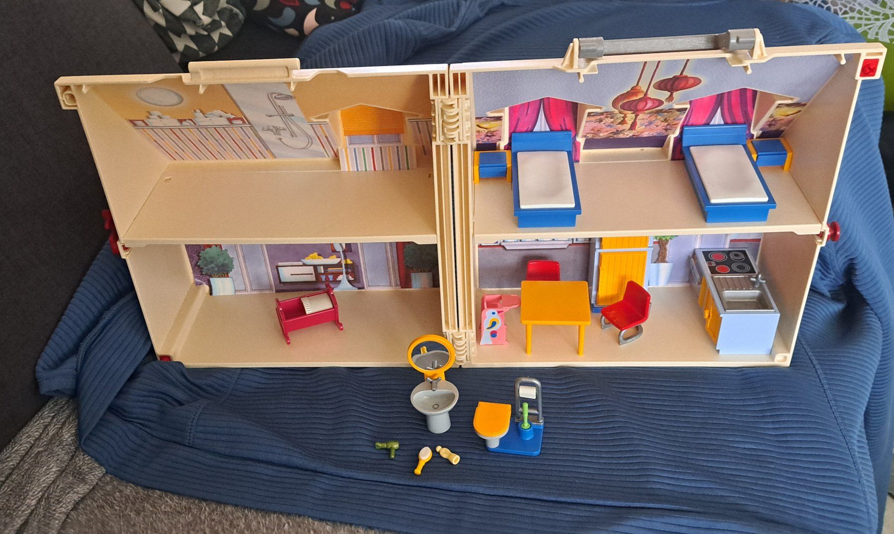 Figuren: Playmobil Mitnehm Puppenhaus – Gebraucht aus Breitenbach von Lucky0518 5