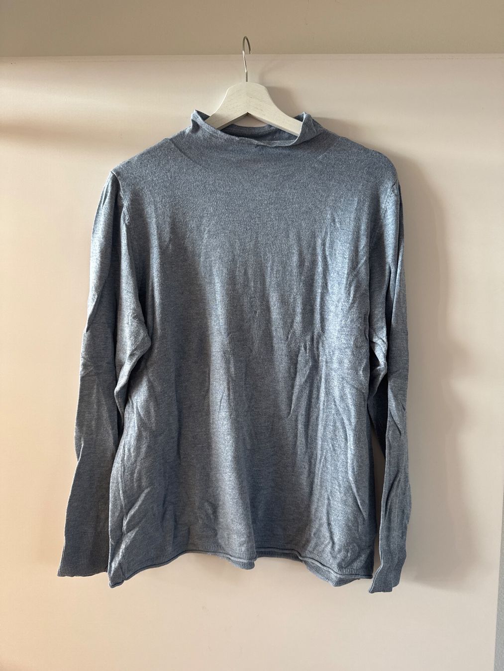 Comma Maglioni & Felpe: Comma dünner Strickpullover Gr. 44 – Usato da Meilen venduto da jul_p5gr