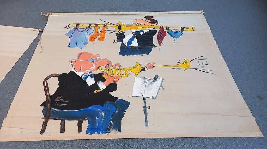 Foto & Immagini: 2 Transparente 200 x 210cm mit Blasmusik-Cartoons – Usato da Uster venduto da mus_t2bq
