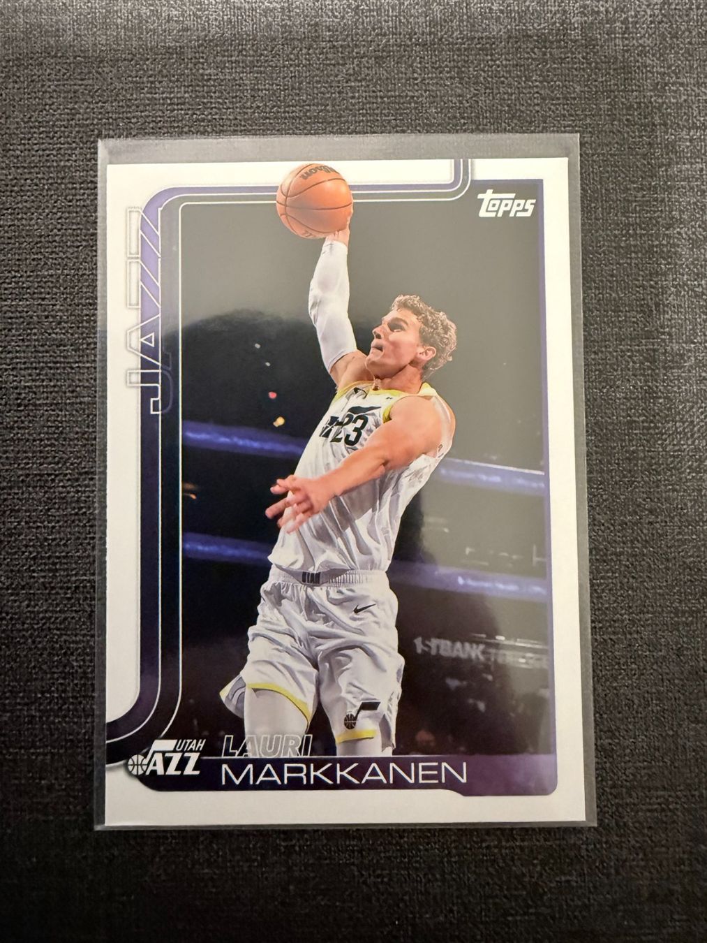Topps Carte collezionabili: Topps Chrome Lauri Markkanen Utah Jazz – Usato da Burgdorf venduto da Sports_Cards_3400