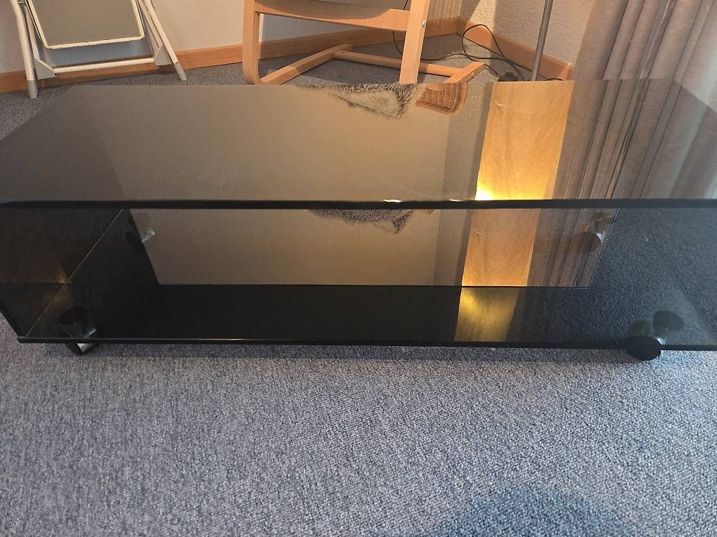 Tavoli: Eleganter Couchtisch aus Glas  Modern & Zeitlos – Usato da Fraubrunnen venduto da Ra_mos 2