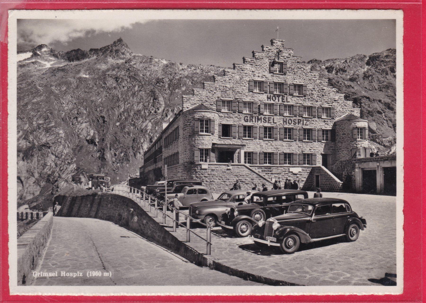 Cartoline postali: GRIMSEL HOSPIZ MIT AUTOS, 4.9.1948 – Usato da Oberrieden venduto da Gebirgsstelze