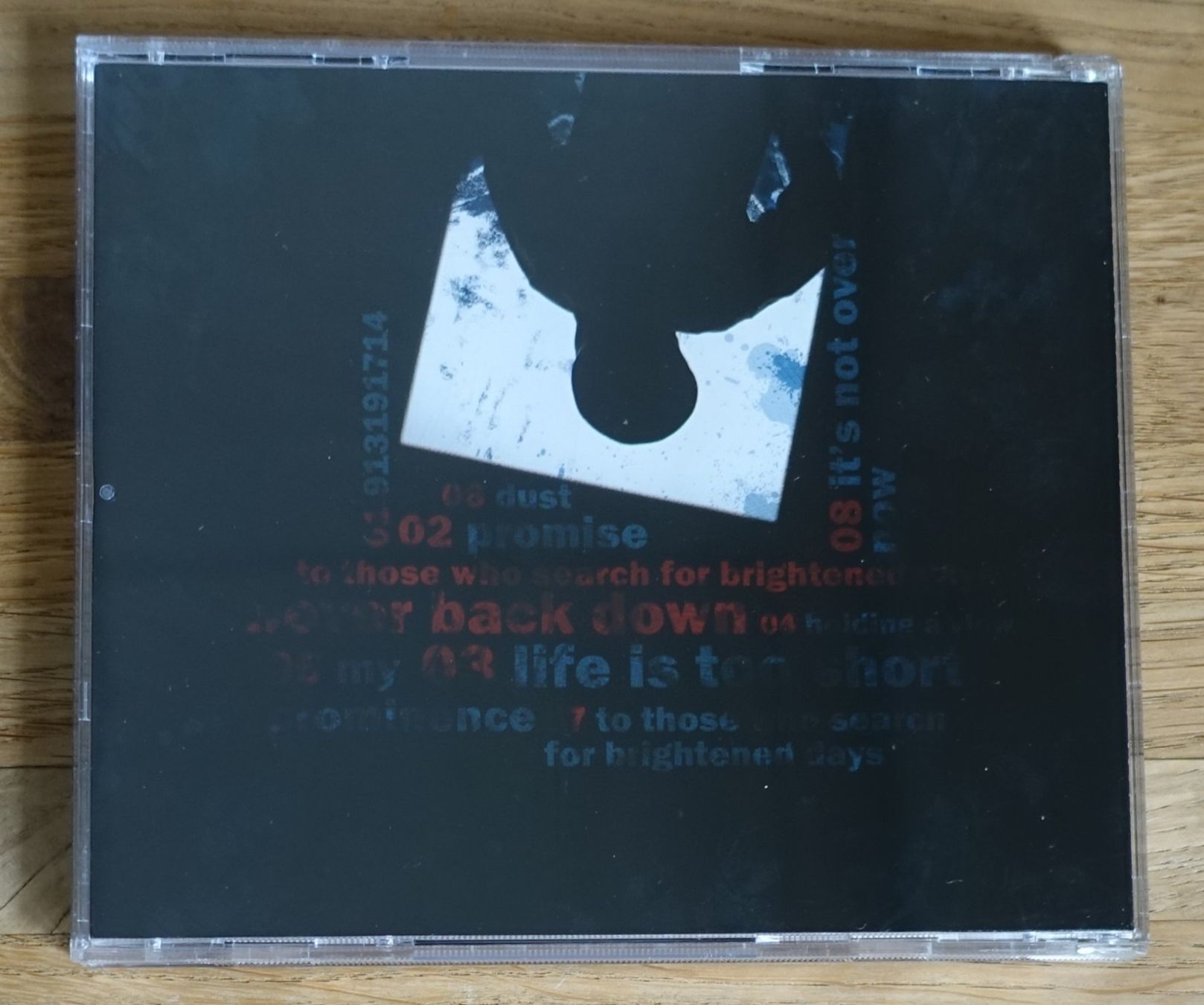CDs: Never Back Down-To Those Who Search For Brightened Days -D10 – Gebraucht aus Sessa von discoverymedia 1